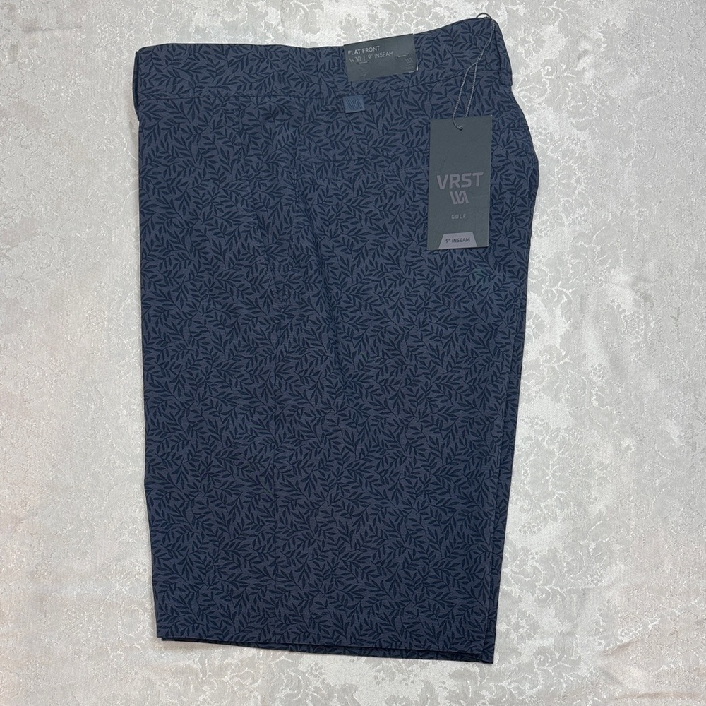 VRST Men’s Navy Patterned Flat-Front Shorts